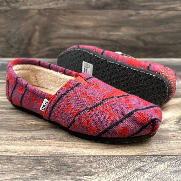 NIB Toms Classic Red Knit Faux Shearling Square Toe Flats Loafers 8 38.5 - Picture 2 of 9